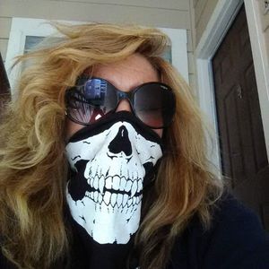 Meet your Posher, Linda